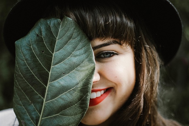 Know Whether The Gap Between Front Teeth Is Lucky Or Not